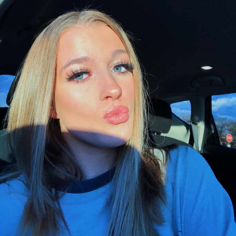 Meet your Posher, Madii